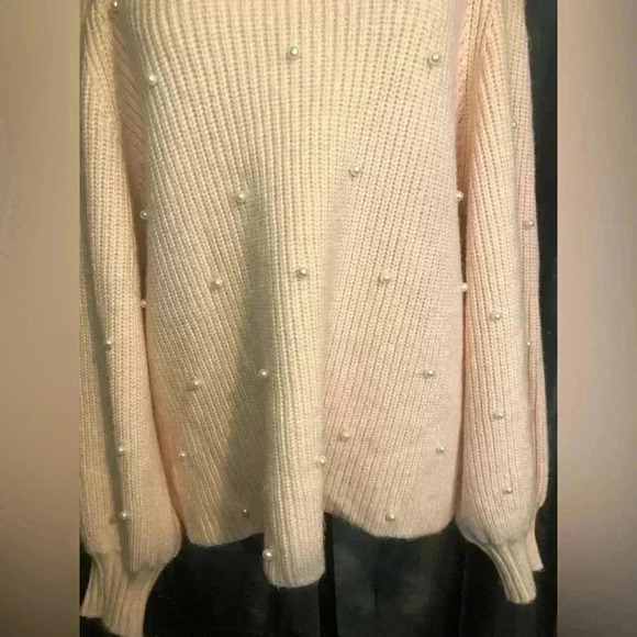 Chic Pink Off-Shoulder Sweater - Picture 5 of 16